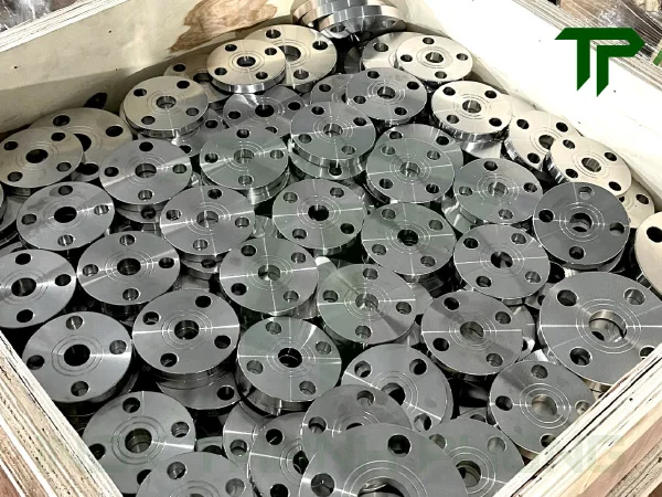 Inox Thanh Phong có sẵn số lượng lớn mặt bích JIS 10K inox từ DN15 đến DN300