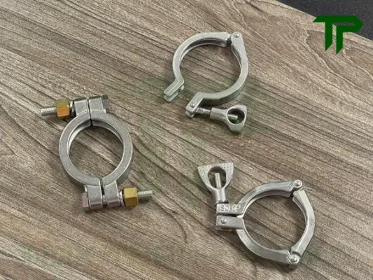 So sánh cùm kẹp clamp 3 mảnh với cùm clamp thông thường