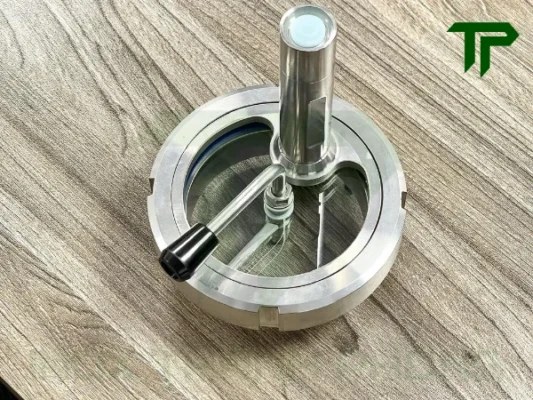 Kính rắc co có đèn và gạt sương