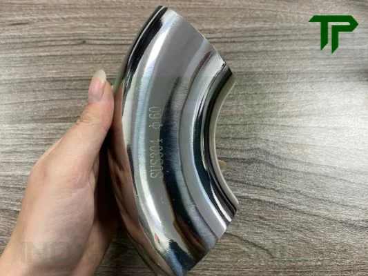 So sánh cút hàn inox vi sinh và chếch inox vi sinh
